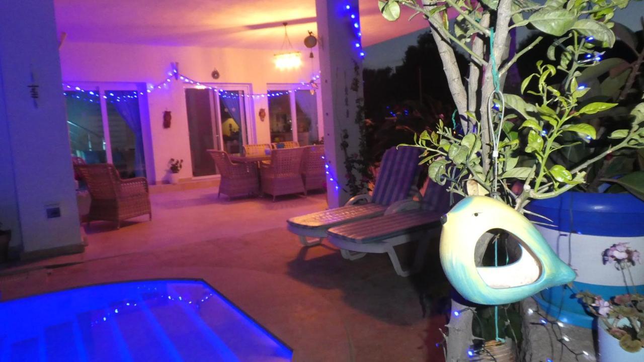 Villa Priene - Gumusluk Private Pool Exterior photo